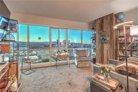 4525 Dean Martin Dr #802, Las Vegas, NV 89103