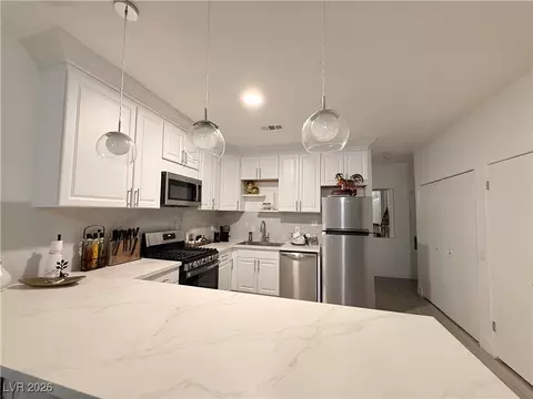 5415 W Harmon Ave #1074, Las Vegas, NV 89103