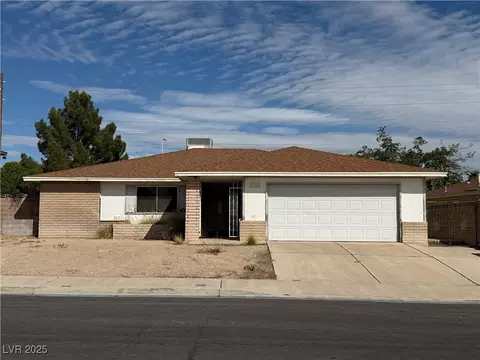 7100 Raincloud Dr, Las Vegas, NV 89145