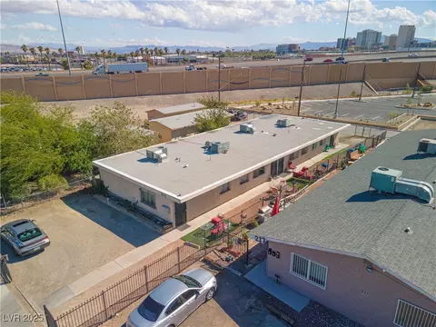 213 Jefferson Ave, Las Vegas, NV 89106