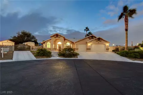 8888 Steven Chase Ct, Las Vegas, NV 89149