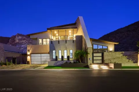 2199 Skyline Heights Ln, Henderson, NV 89052