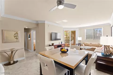 220 E Flamingo Rd #111, Las Vegas, NV 89169
