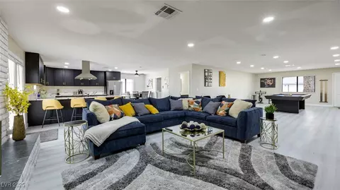 3047 Van Buskirk Cir, Las Vegas, NV 89121