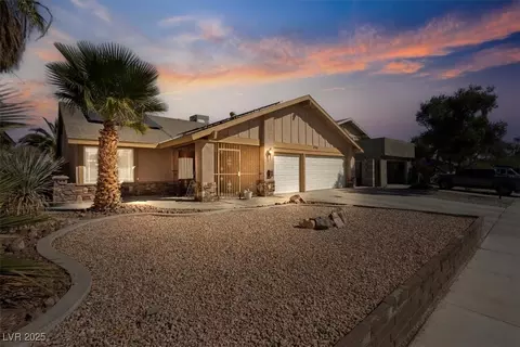6764 Groveview Ln, Las Vegas, NV 89103