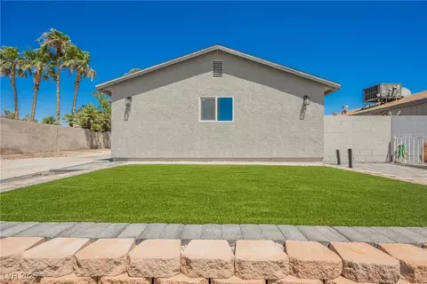 4990 Denning St, Las Vegas, NV 89122