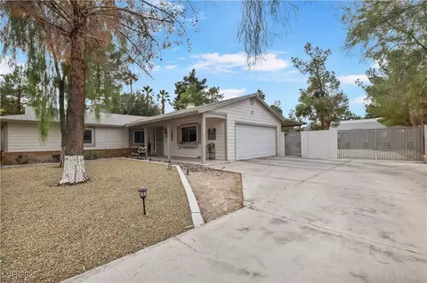 4633 Lost Creek Ct, North Las Vegas, NV 89031