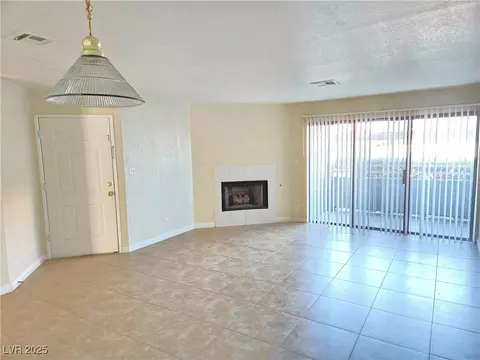5072 S Rainbow Blvd #104, Las Vegas, NV 89118