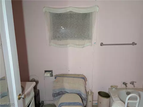 Bath - 158 N 5th St, Panaca, NV 89042 photo 1 of 1