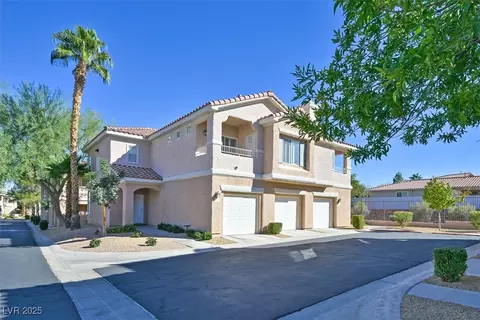 251 S Green Valley Pkwy #821, Henderson, NV 89012