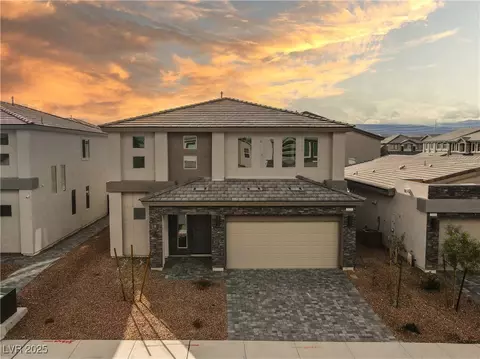 7421 Crown Landing St, Las Vegas, NV 89113