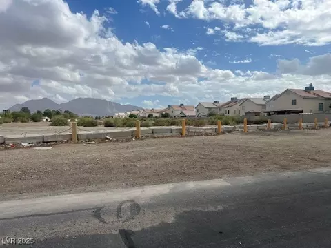951 N Sandhill Rd #0, Las Vegas, NV 89110