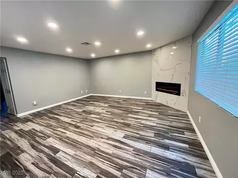 2705 Beaver Creek Ct #101, Las Vegas, NV 89117