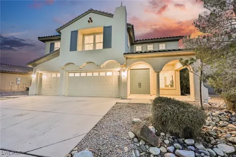 705 Shirehampton Dr, Las Vegas, NV 89178