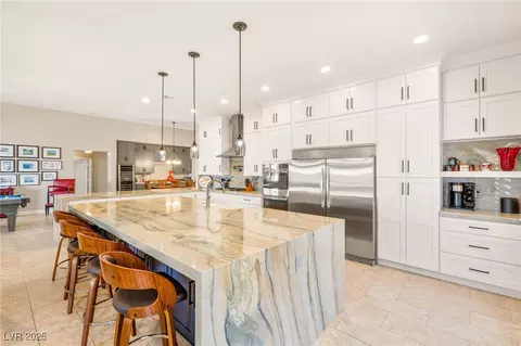 286 Bowsprit Ct, Las Vegas, NV 89183