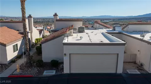 2225 Pebble Creek Ln, Laughlin, NV 89029