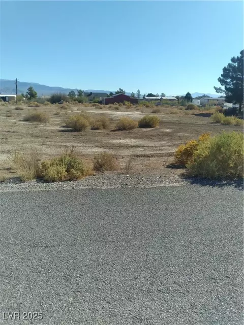 5201 Deanna St, Pahrump, NV 89048