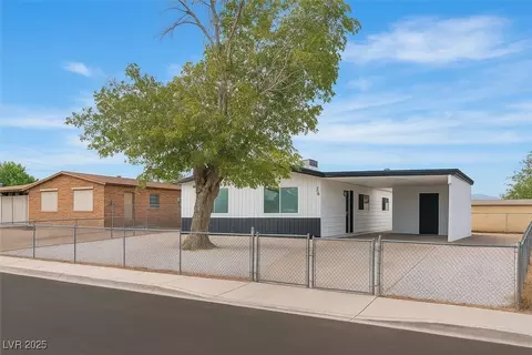 704 Kings Ave, North Las Vegas, NV 89030
