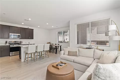 1532 Eva Crossing Pl, Henderson, NV 89002