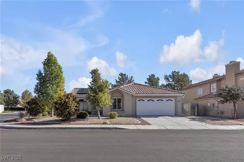 6132 Shadow Oak Dr, North Las Vegas, NV 89031
