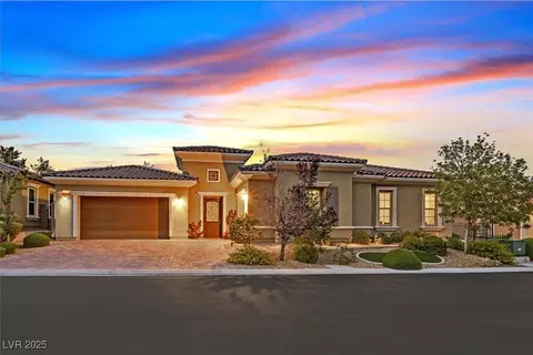 50 Carolina Cherry Dr, Las Vegas, NV 89141