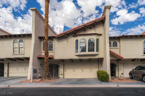 5030 Schumann Dr, Las Vegas, NV 89146
