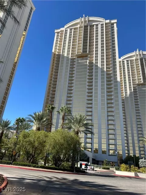 135 E Harmon Ave #711, Las Vegas, NV 89109