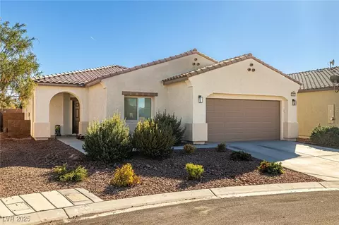 5565 E San Pietro Dr, Pahrump, NV 89061