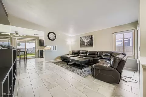 517 Chandler St, Henderson, NV 89014
