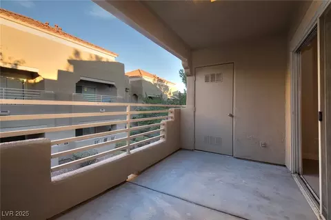 1909 Villa Palms Ct #202, Las Vegas, NV 89128