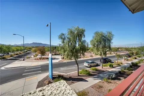 Exterior - 1012 E Sunset Rd, Henderson, NV 89011 photo 19 of 22