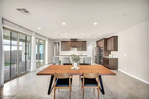 Dining - 1012 E Sunset Rd, Henderson, NV 89011 photo 1 of 1