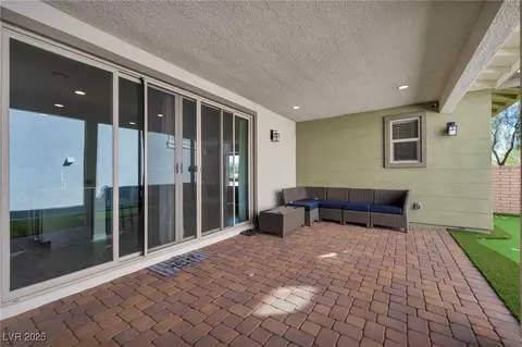 Exterior - 1012 E Sunset Rd, Henderson, NV 89011 photo 9 of 22