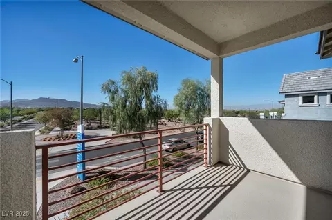 Exterior - 1012 E Sunset Rd, Henderson, NV 89011 photo 18 of 22