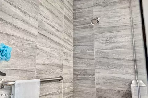 Bath - 1012 E Sunset Rd, Henderson, NV 89011 photo 2 of 7