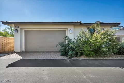 Exterior - 1012 E Sunset Rd, Henderson, NV 89011 photo 14 of 22