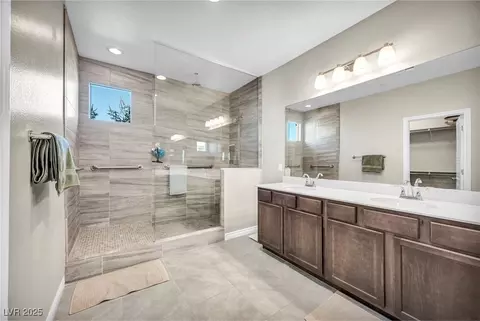 Bath - 1012 E Sunset Rd, Henderson, NV 89011 photo 4 of 7