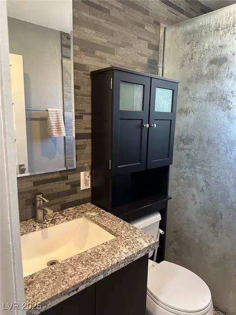 Bath - 966 Mill St, Ely, NV 89301 photo 1 of 4