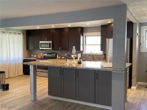 Kitchen - 966 Mill St, Ely, NV 89301 photo 2 of 3
