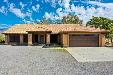 3051 S Rainbow Ave, Pahrump, NV 89048