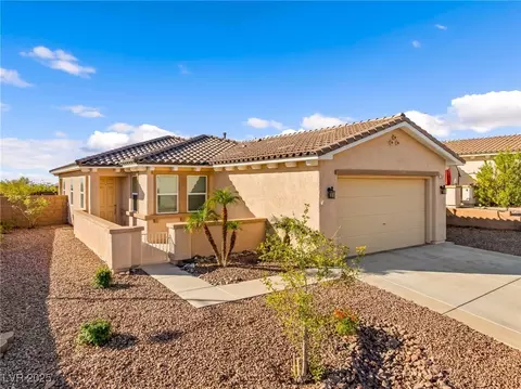 2341 Thornwood Castle Dr, Laughlin, NV 89029