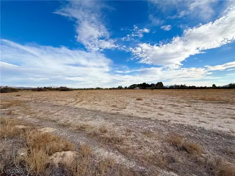 3721 E Jennifer St, Pahrump, NV 89061