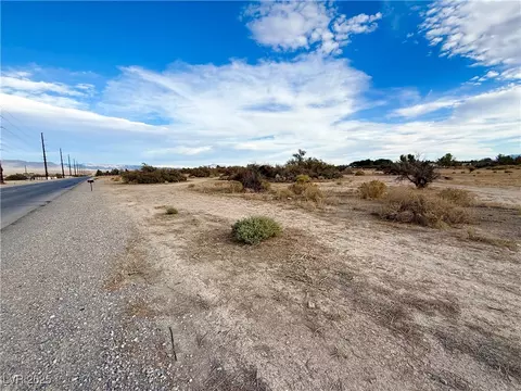 3551 E Thousandaire Blvd, Pahrump, NV 89061