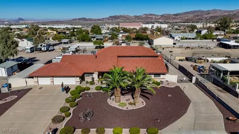 1016 Santa Helena Ave, Henderson, NV 89002