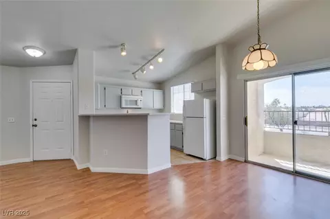 1881 W Alexander Rd #2079, North Las Vegas, NV 89032