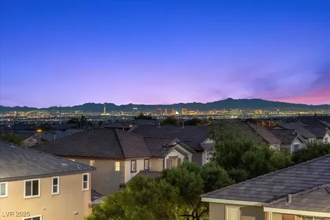 10422 White Princess Ave, Las Vegas, NV 89166