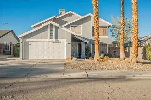 7120 Mountain Moss Dr, Las Vegas, NV 89147