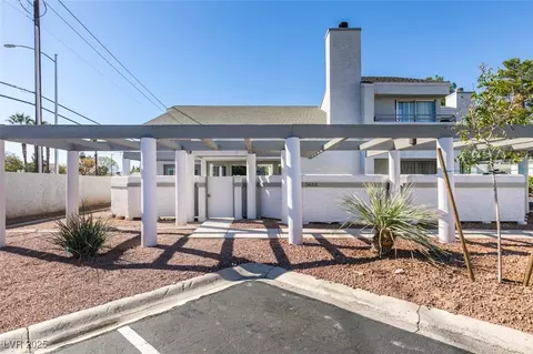 5653 Vineyard Ln #21, Las Vegas, NV 89110