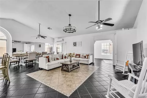 4713 Imperial Beach Ave, North Las Vegas, NV 89032