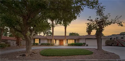 3689 N Rosecrest Cir, Las Vegas, NV 89121
